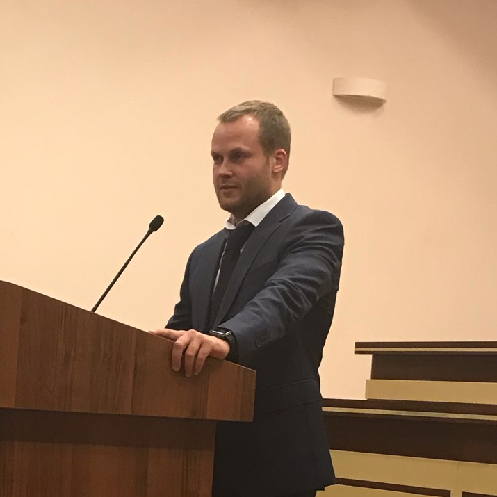 Олег Евстифоров