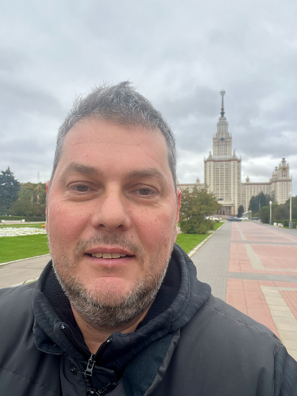 Был против дружбы на работе. Пока не оглянулся на свою жизнь | Сетка — социальная сеть от hh.ru