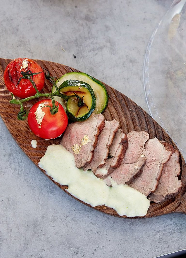 🥘На Манежной площади пройдет гастрономический фестиваль
27-28 сентября с 12:00 до 20:00
Отдельная часть программы посвящена сибирской кухне и блюдам из дичи: сугудаю, кабану, оленине, курильскому греб... | Сетка — социальная сеть от hh.ru