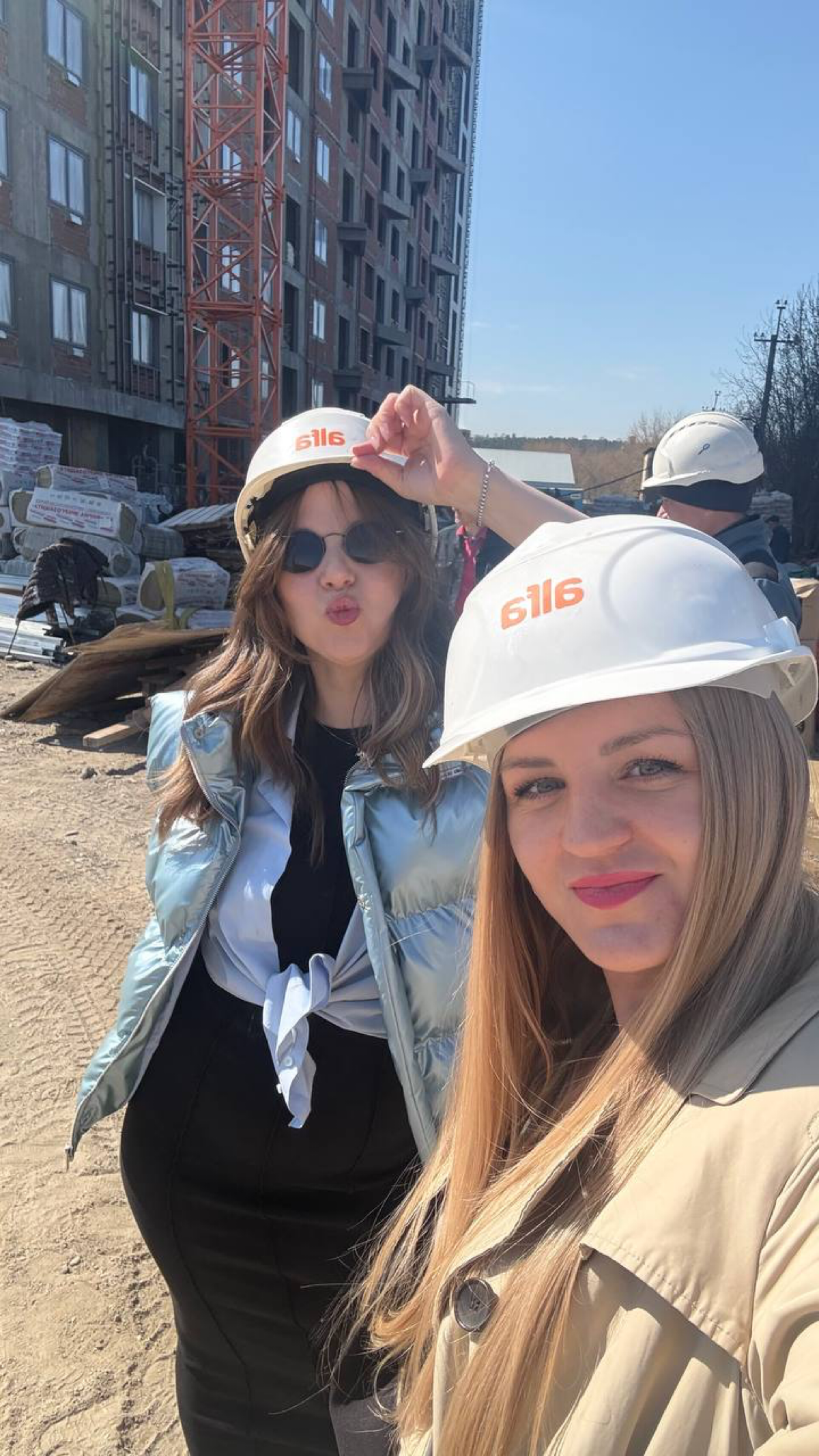 За год я из свободного предпринимателя и создателя собственной сети пончиков перешла на новую должность в качестве бренд-менеджера в компанию застройщика alfa Development | Сетка — социальная сеть от hh.ru