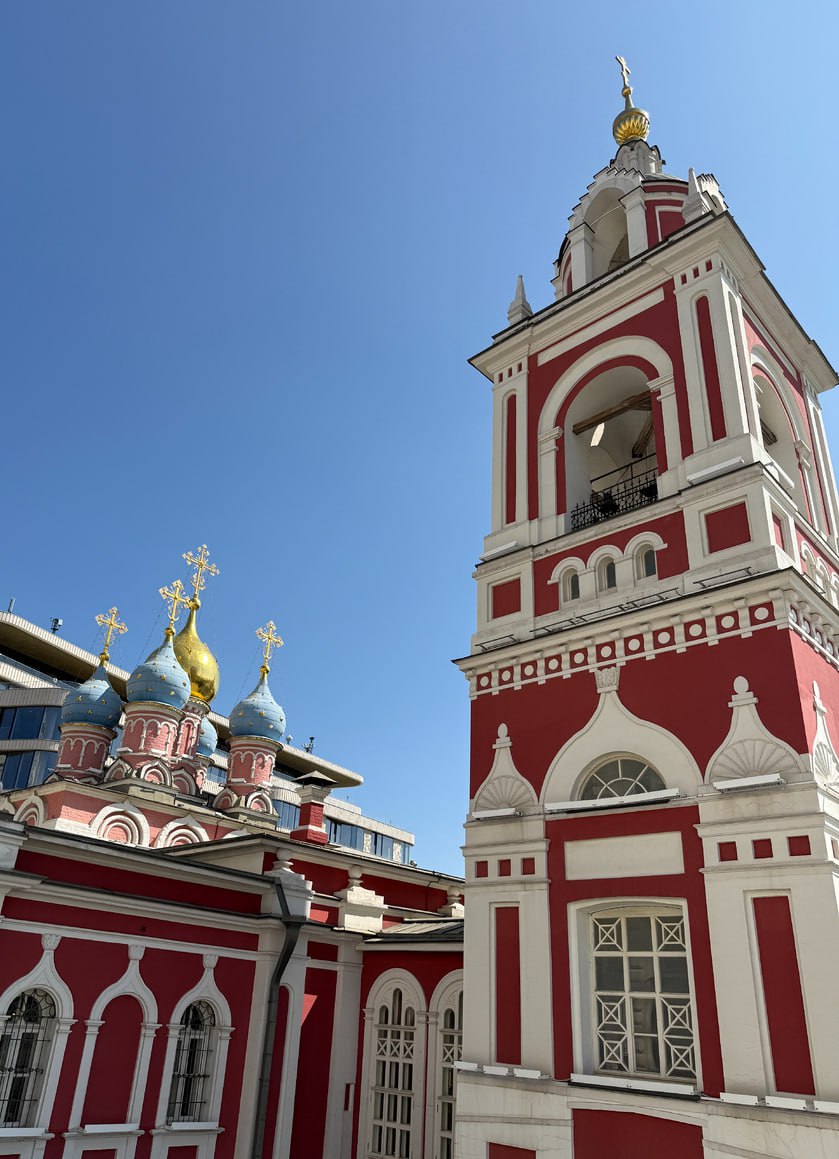 🗣Пешеходная экскурсия «Варварка – улица храмов и палат»
5 октября 12:00
На экскурсии вы узнаете:
🔹где родился первый царь из династии Романовых
🔹что такое «Каинова команда»
🔹как улица связана с именам... | Сетка — социальная сеть от hh.ru