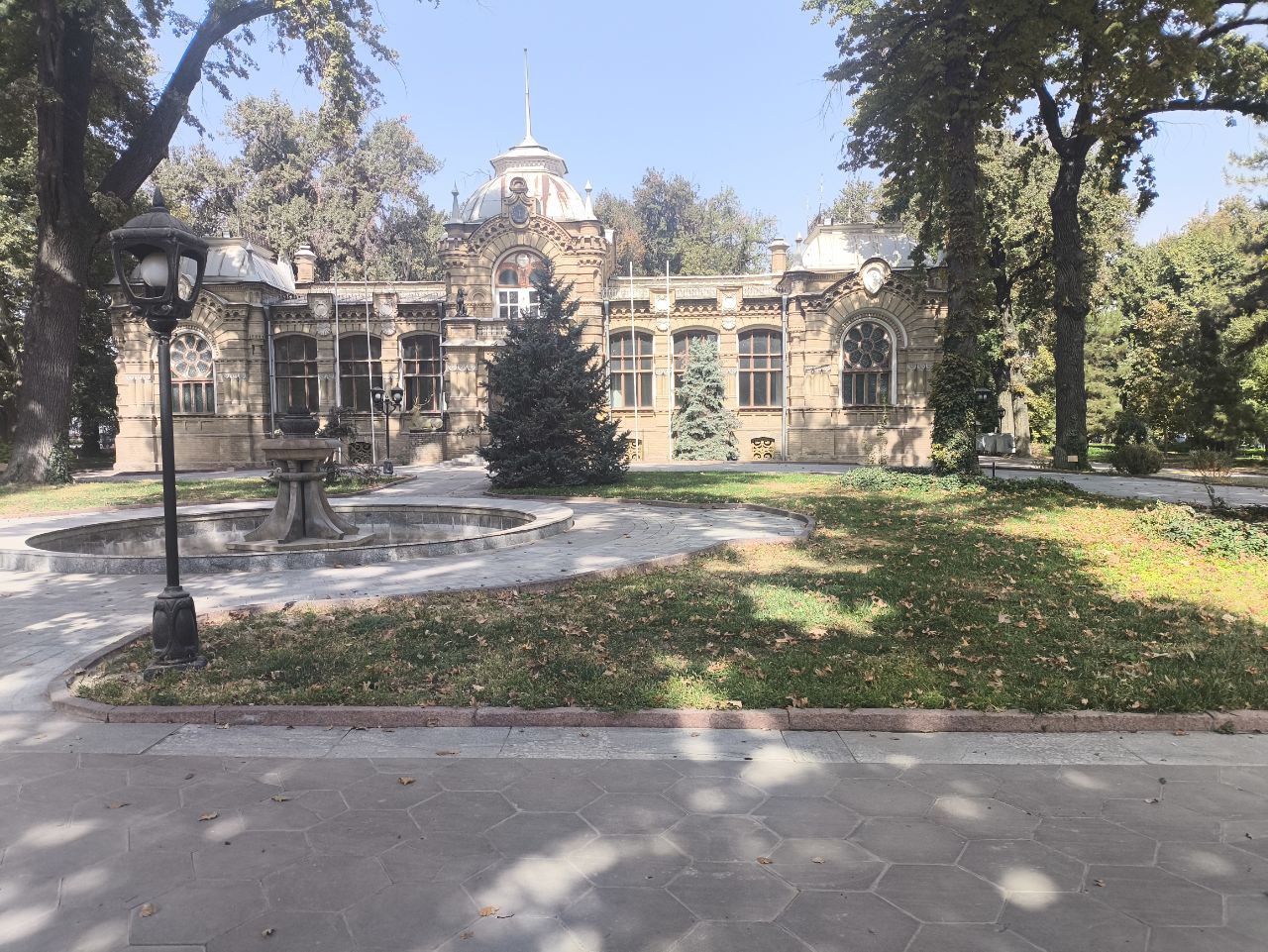 Ташкент: где Восток встречается с Западом за одним столом
 | Сетка — социальная сеть от hh.ru