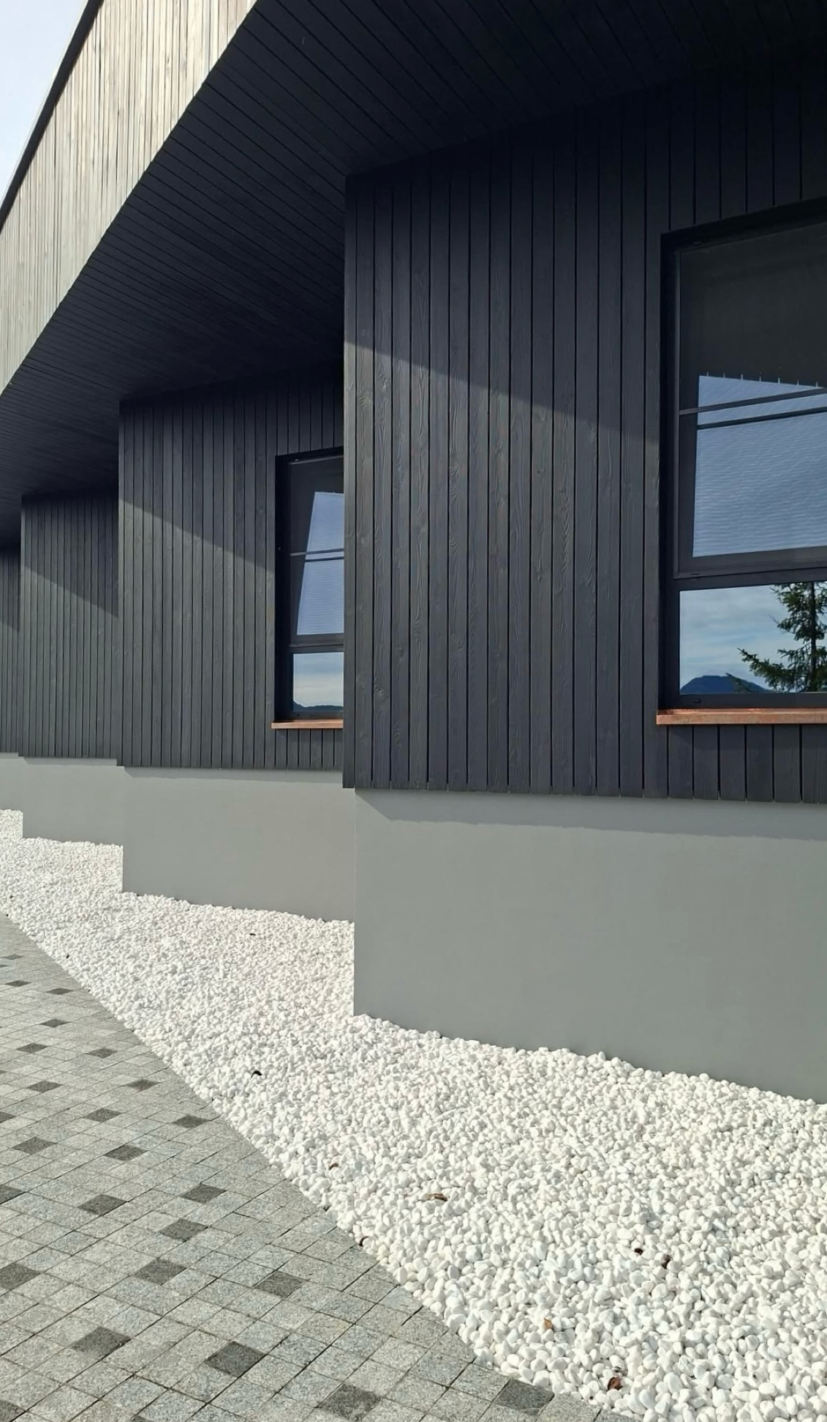 Загородный дом. Камчатка.
Жизнь проекта
Проект: @gikalokuptsovarchitects @alexanderkuptsov
Материал: Suntan BUMP | Сетка — социальная сеть от hh.ru