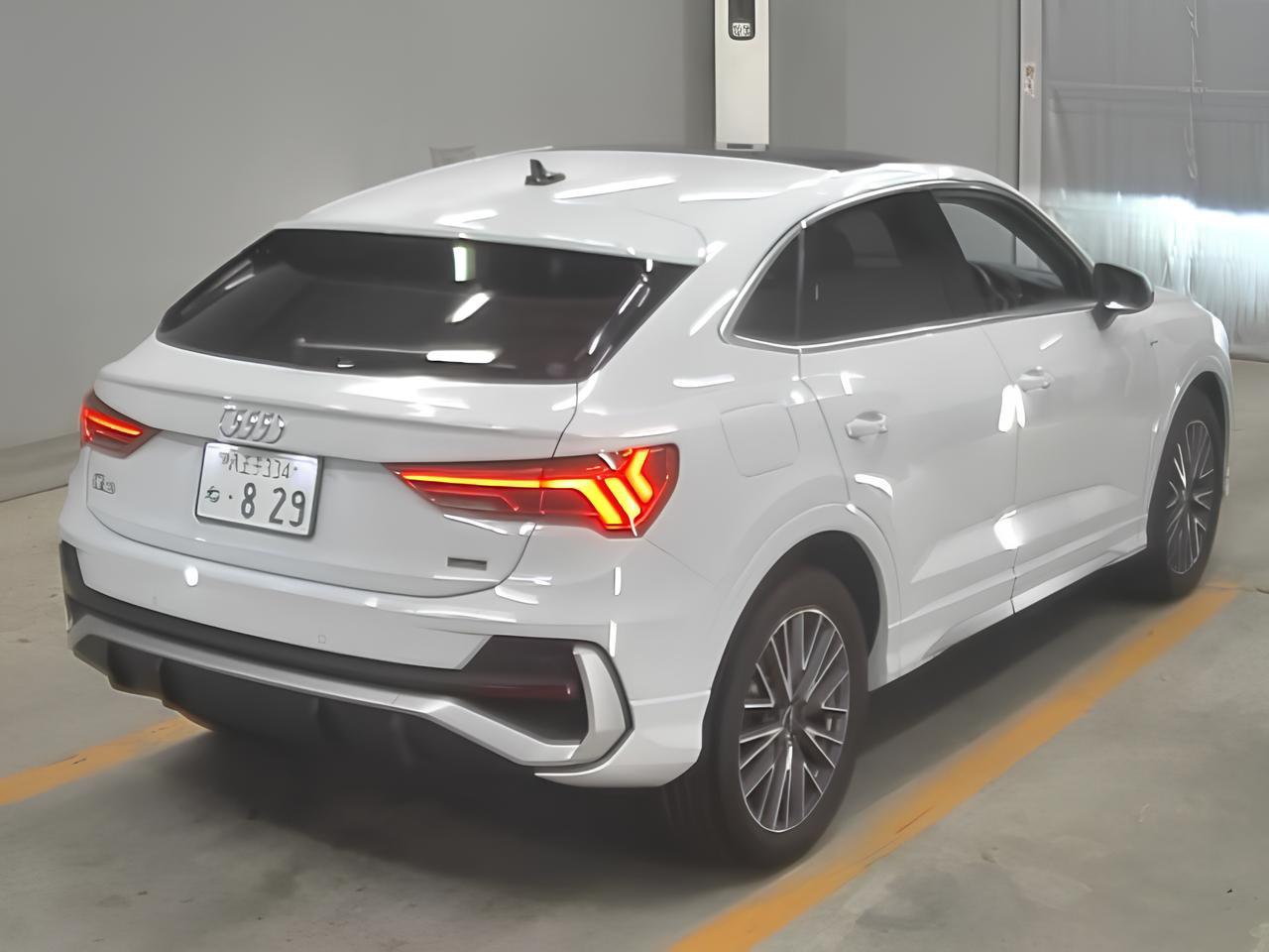 🚘Audi Q3 Sportback 35TFSI S line
2021 год | 18 828 км
Бензин 1.5 л • 150 л.с. • Передний привод
Правый руль 🇯🇵(Аукцион ZIP Tokyo)
Оценка - 5 из 5 | Сетка — социальная сеть от hh.ru
