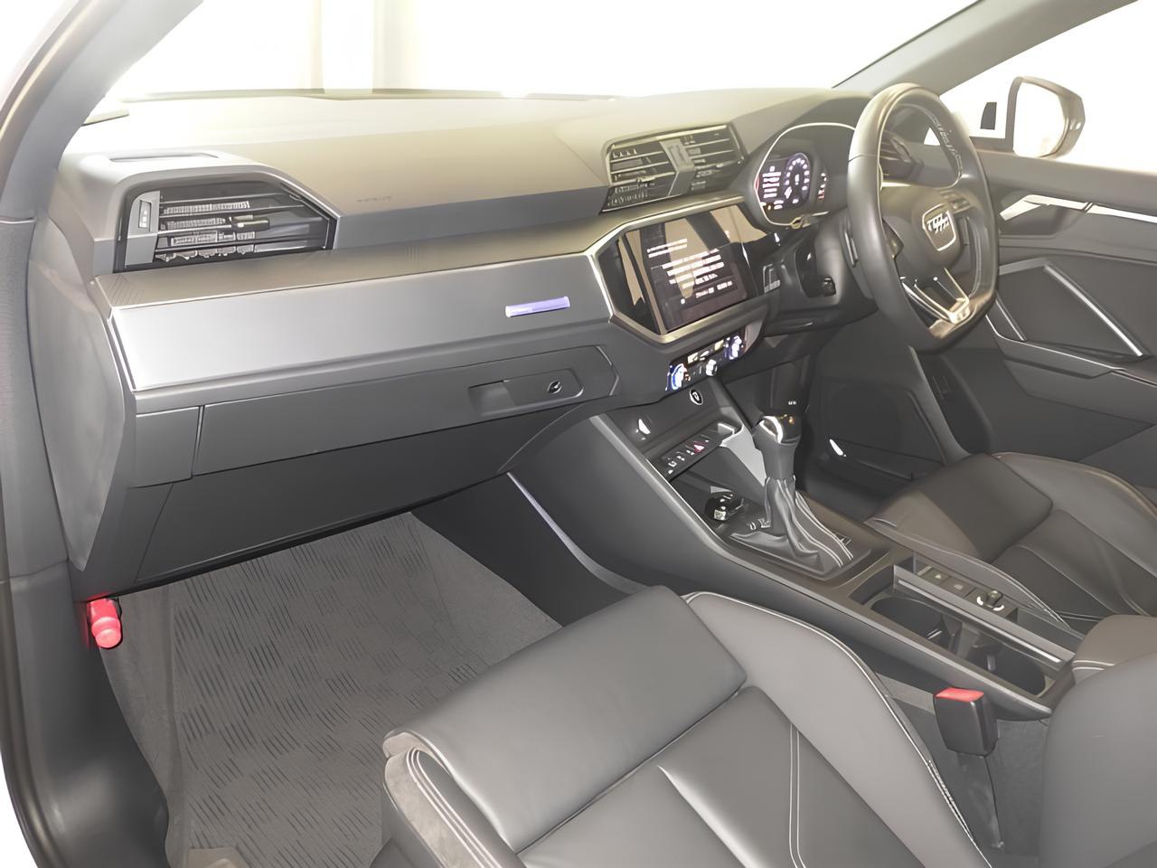 🚘Audi Q3 Sportback 35TFSI S line
2021 год | 18 828 км
Бензин 1.5 л • 150 л.с. • Передний привод
Правый руль 🇯🇵(Аукцион ZIP Tokyo)
Оценка - 5 из 5 | Сетка — социальная сеть от hh.ru