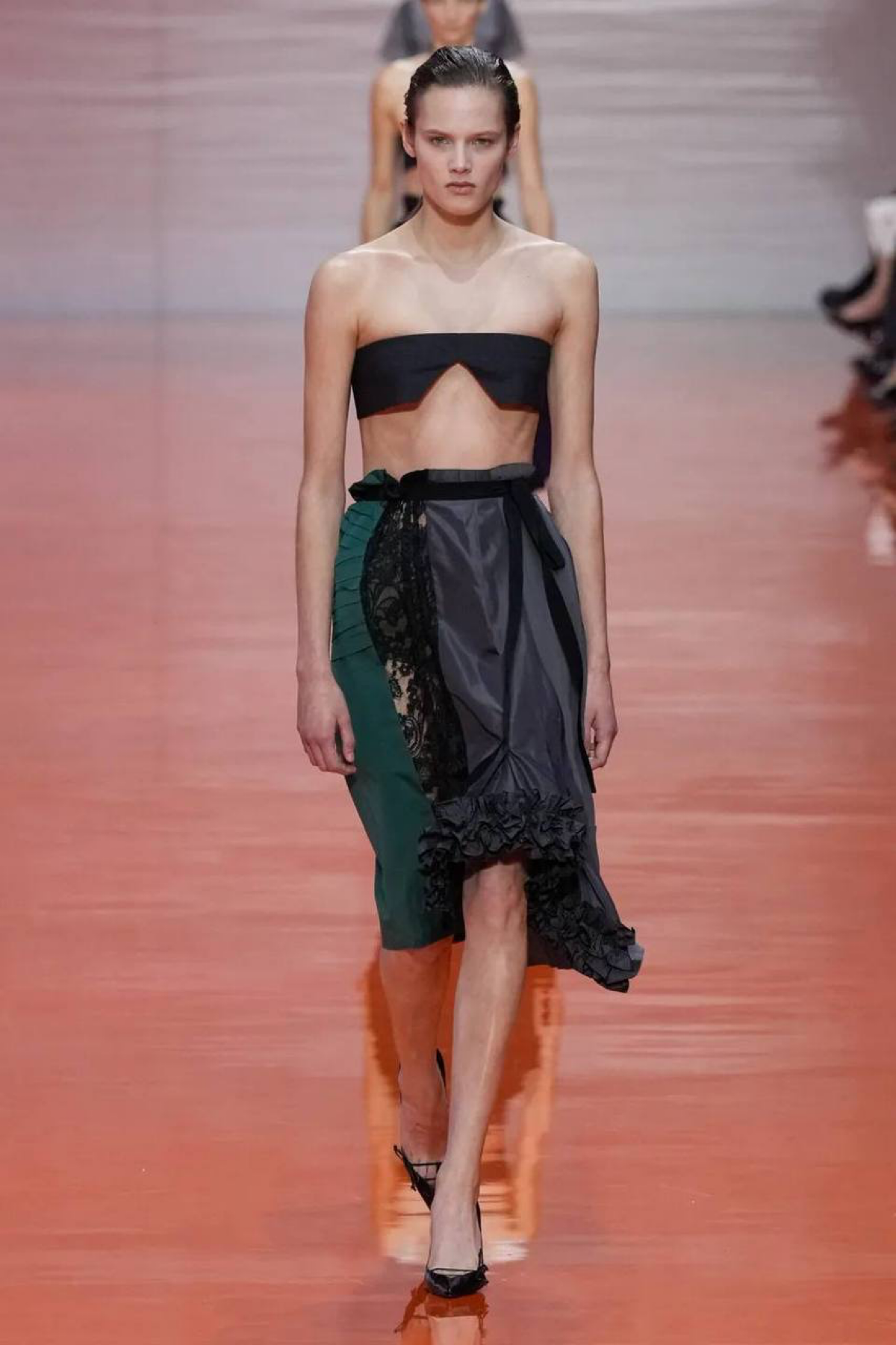Prada 2026: переосмысление каждой детали 🪡 | Сетка — социальная сеть от hh.ru