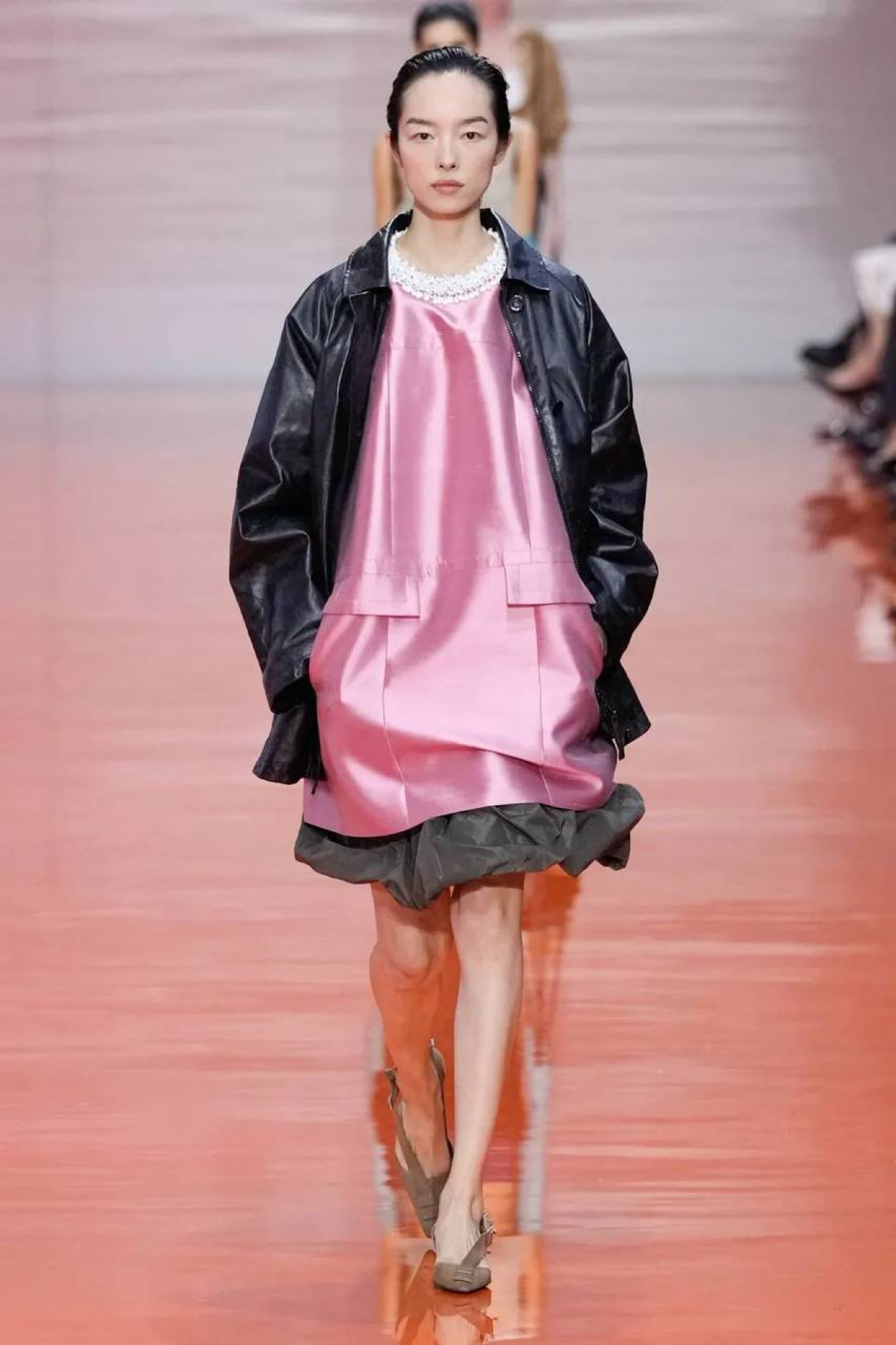 Prada 2026: переосмысление каждой детали 🪡 | Сетка — социальная сеть от hh.ru