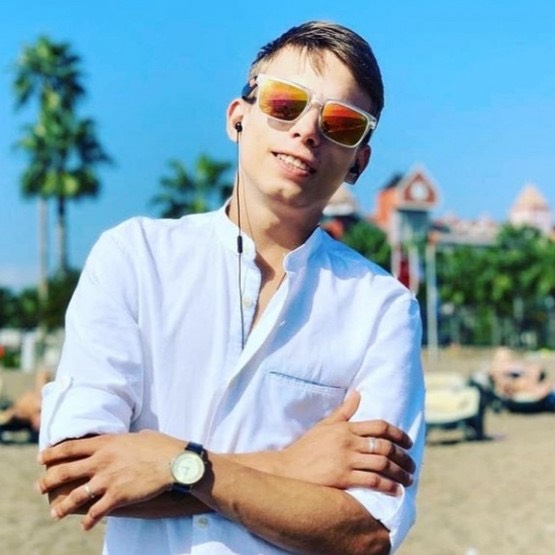 Владислав Чекалов