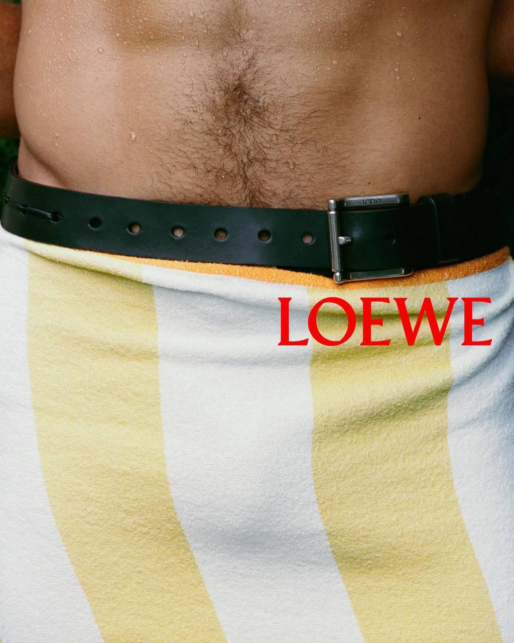 Визуал Loewe SS’26 как пожелание прекрасных выходных | Сетка — социальная сеть от hh.ru