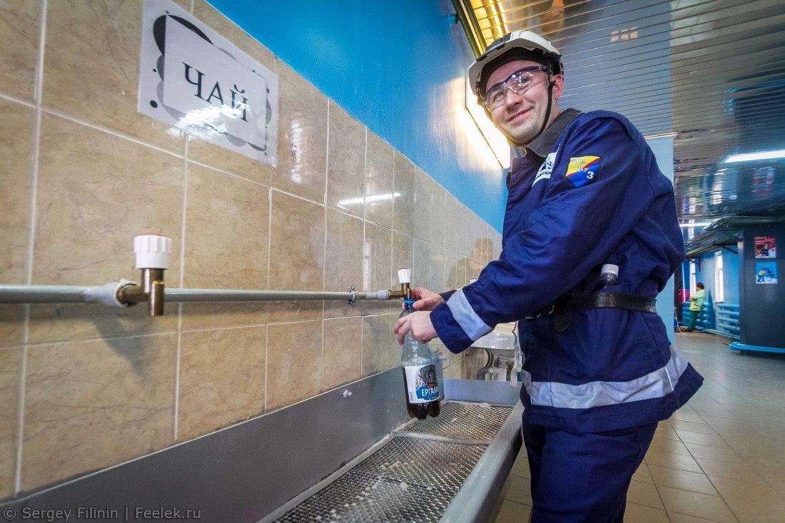 В новостях о школьной экскурсии на норильские рудники и карьеры прочел следующее: «Восьмиклассники узнали, что такое чай по-шахтерски: по трубам на «Скалистом» течет не только вода, но и горячий чай —... | Сетка — социальная сеть от hh.ru