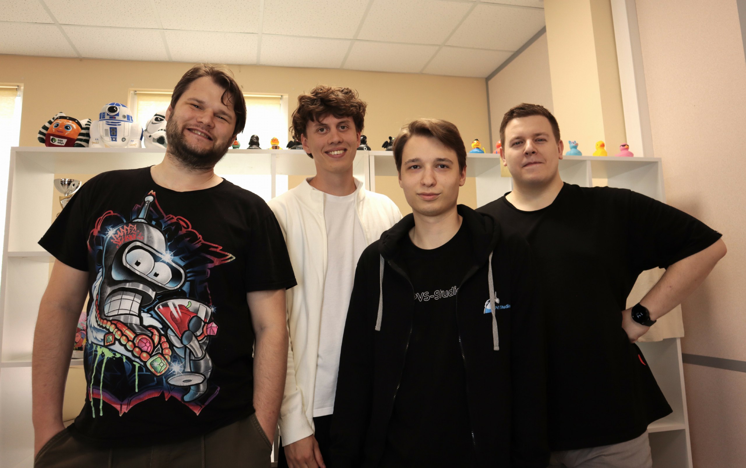 Знакомимся с отделом Technical Support
Чем живут:
— не понаслышке знают, что такое дедлайны, Segmentation fault и "ну на моей машине работает"
— десант первой линии: помогают установить, настроить и о... | Сетка — социальная сеть от hh.ru