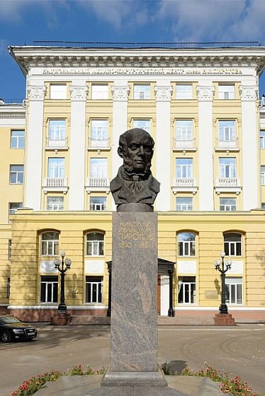 🗣 Бесплатная экскурсия «Восточное Измайлово: от сквера молодоженов до Петровских крепостей»
5 октября 10:00
На исторической прогулке узнаете, где можно отыскать остатки потешной крепости Петра I и уви... | Сетка — социальная сеть от hh.ru