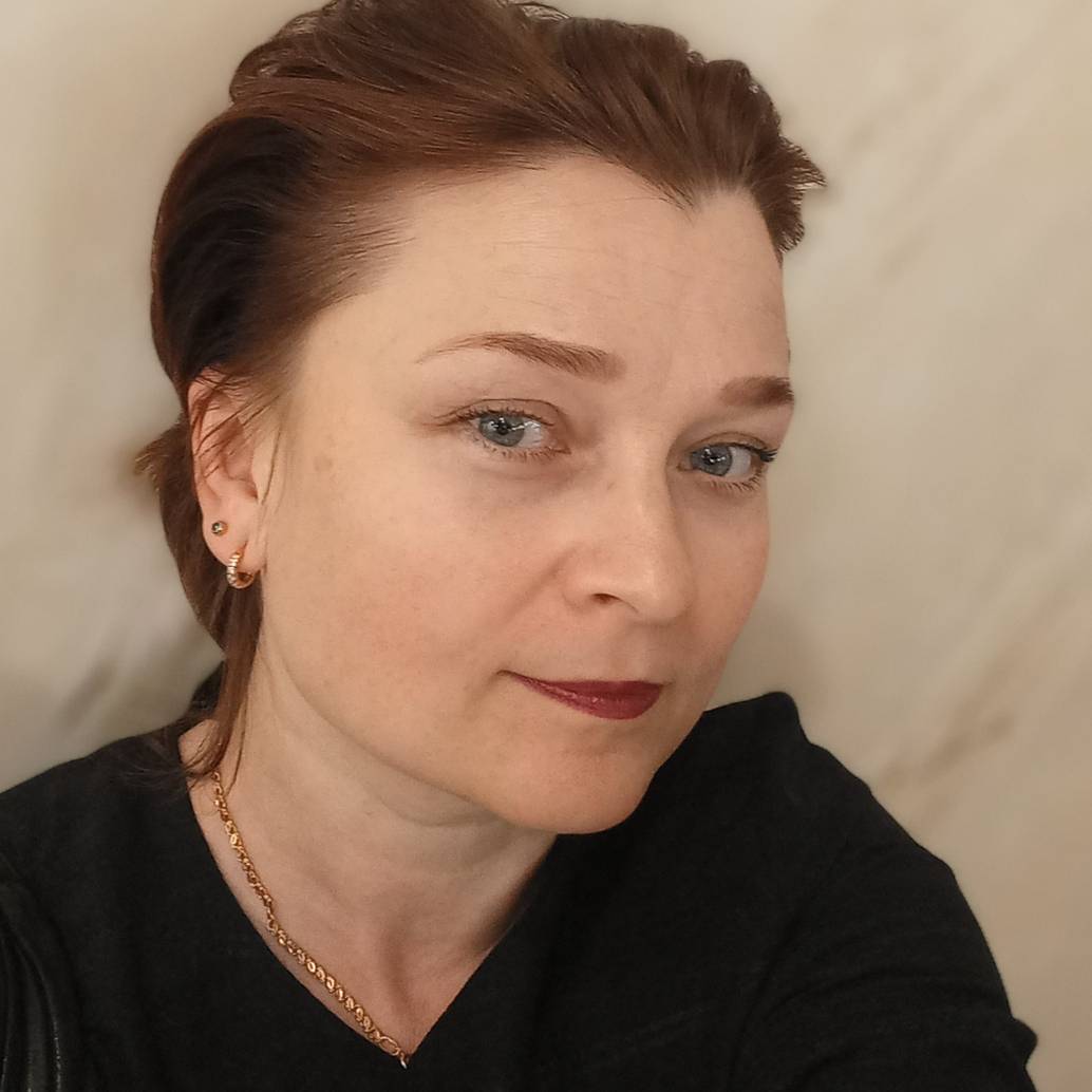 Марина Зверева