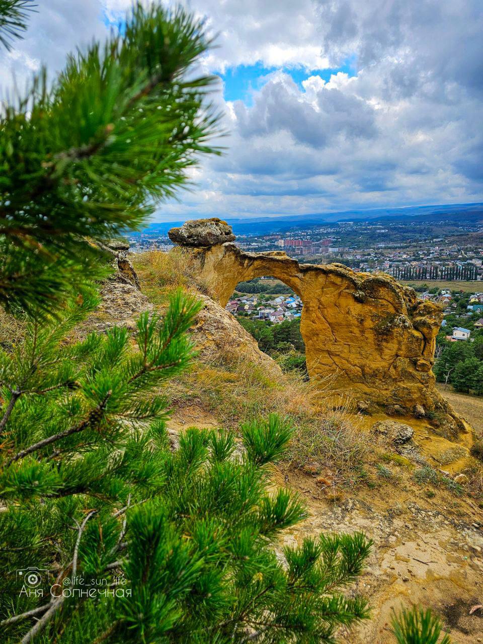 🍂 Красивый сентябрь на горе Кольцо в Кисловодске
📍 43.941462, 42.693629
📸 lifesunlife
В этом посте были ссылки, но мы их удалили по правилам Сетки | Сетка — социальная сеть от hh.ru