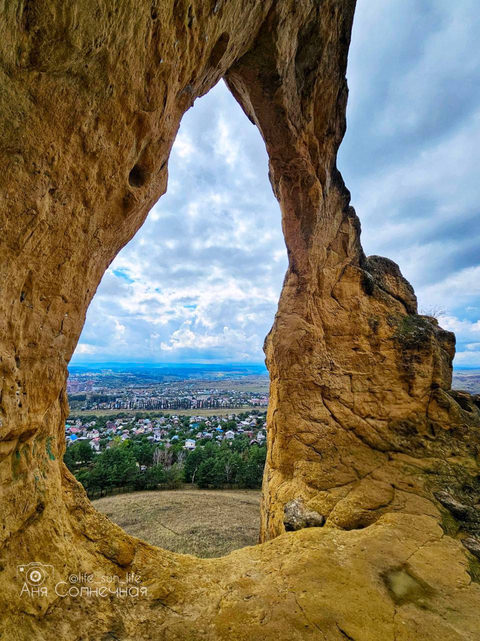 🍂 Красивый сентябрь на горе Кольцо в Кисловодске
📍 43.941462, 42.693629
📸 lifesunlife
В этом посте были ссылки, но мы их удалили по правилам Сетки | Сетка — социальная сеть от hh.ru