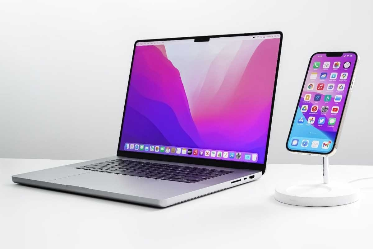 APPLE: ПОЧЕМУ МЫ ПЛАТИМ ЗА ЯБЛОКО? | Сетка — социальная сеть от hh.ru