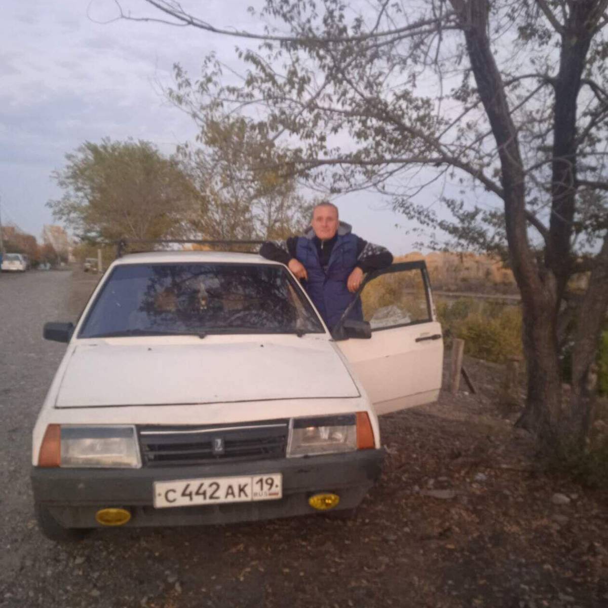 Денис Лебедев