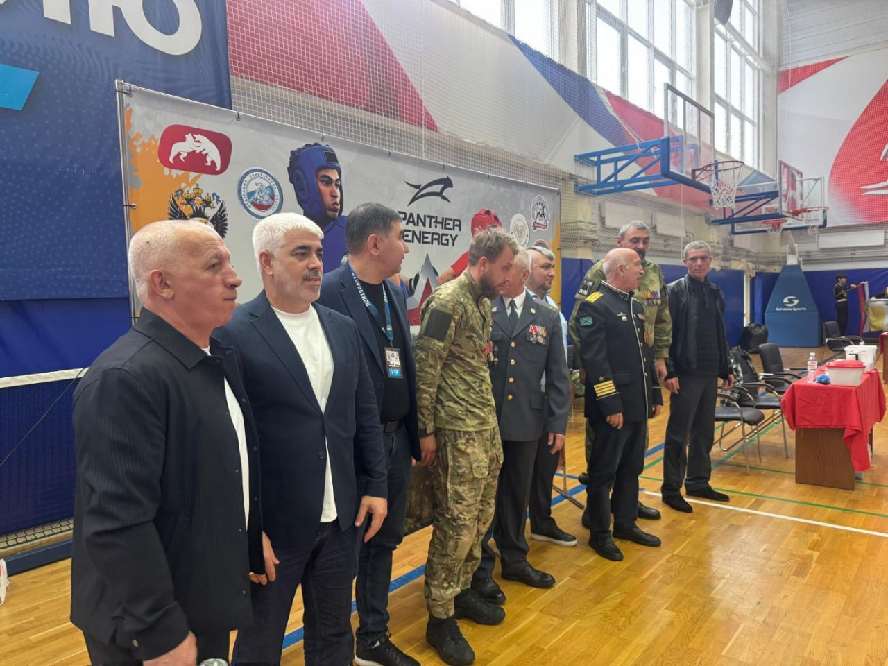 В Кисловодске стартовал всероссийский турнир по панкратиону
Он посвящен героям специальной военной операции | Сетка — социальная сеть от hh.ru