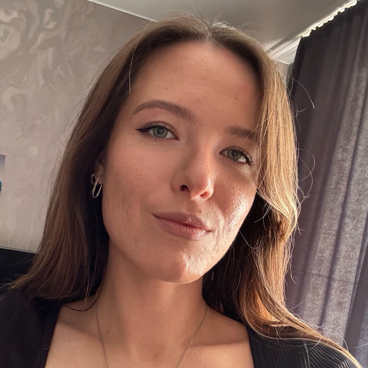 Полина Свалова