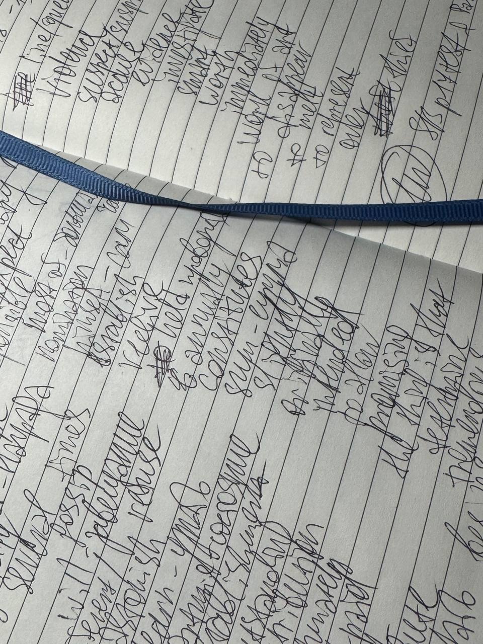 Провёл сегодня два занятия, и они меня так заряжают каждый раз, что я бы целыми днями только их и проводил бы 😘  
Хорошего вечера! ✨
P.s | Сетка — социальная сеть от hh.ru