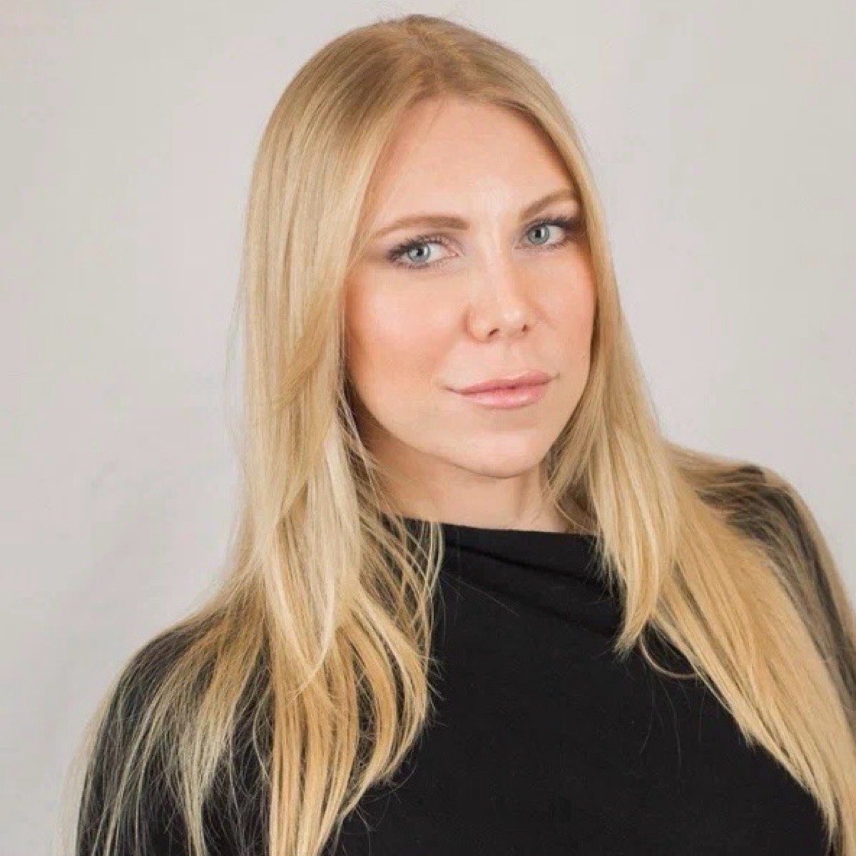 Светлана Луговская