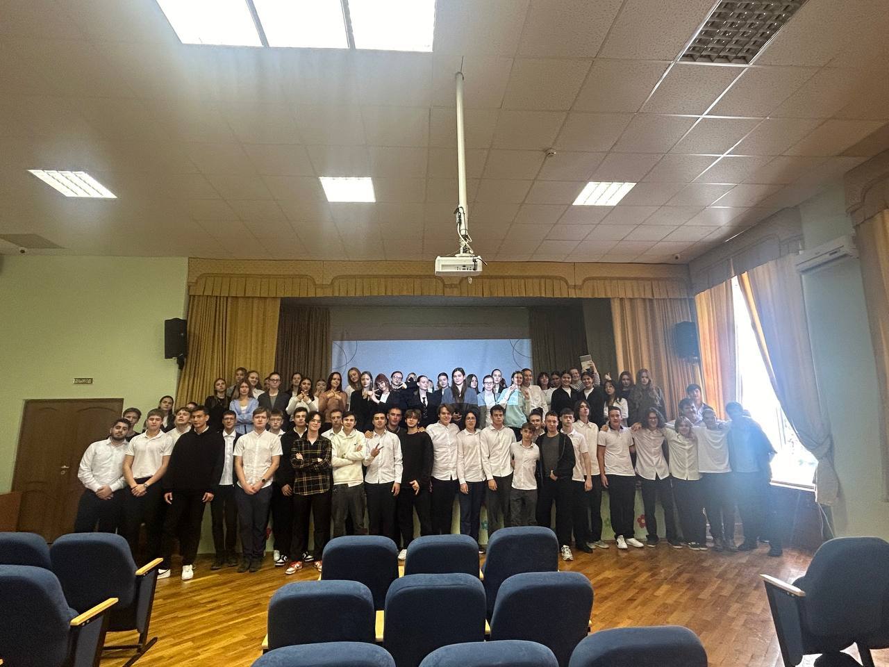 Школа капитанов: учёба через практику🤩
У нас на факультете стартовала программа «Школа капитанов» (раньше StartUp School) | Сетка — социальная сеть от hh.ru