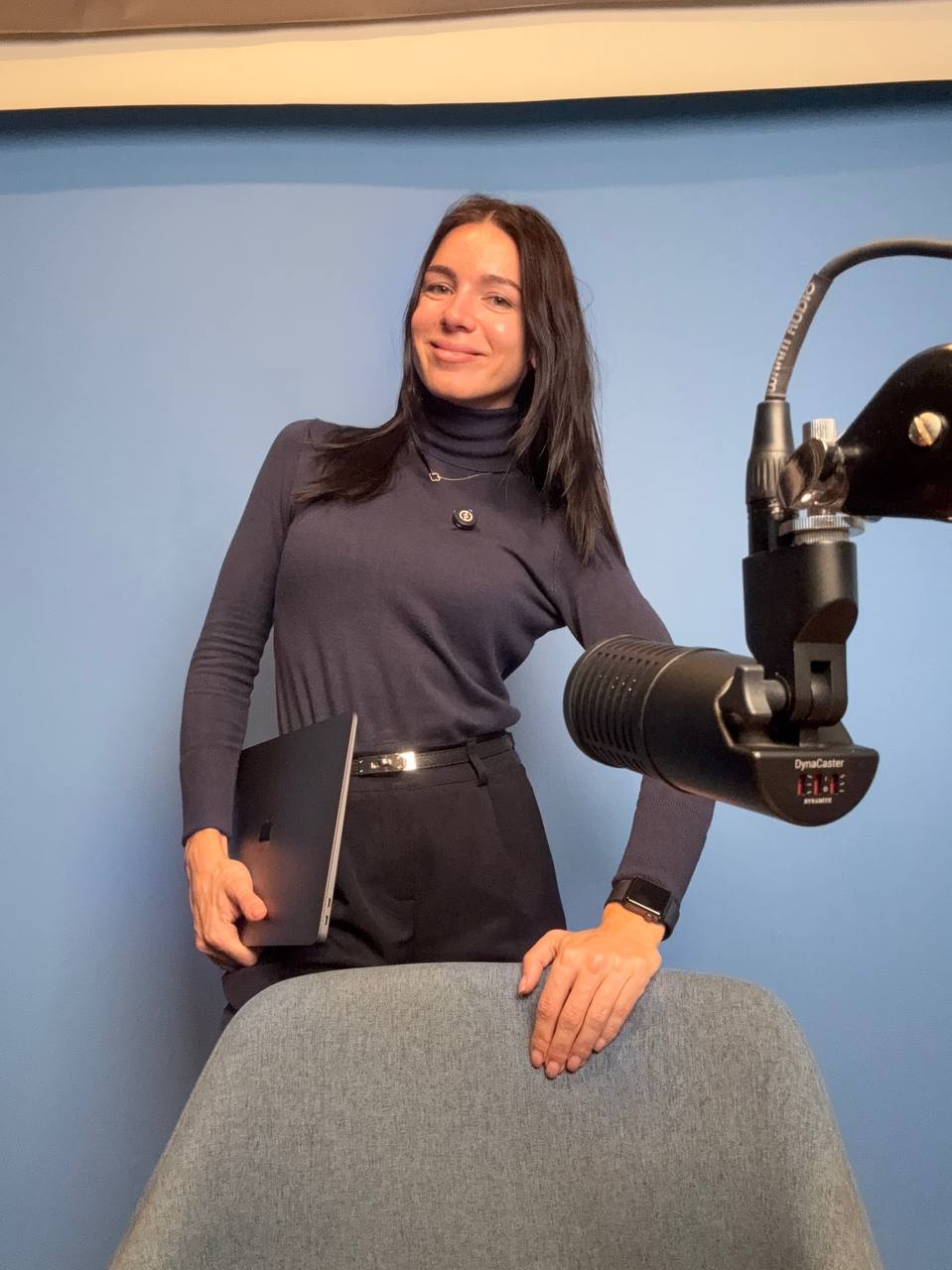 Новый эпизод подкаста🎙️
Публикую для подписчиков моего канала новый эпизод подкаста.
В нем я рассказываю о разнице между
HR менеджером, рекрутером и кадровиком | Сетка — социальная сеть от hh.ru
