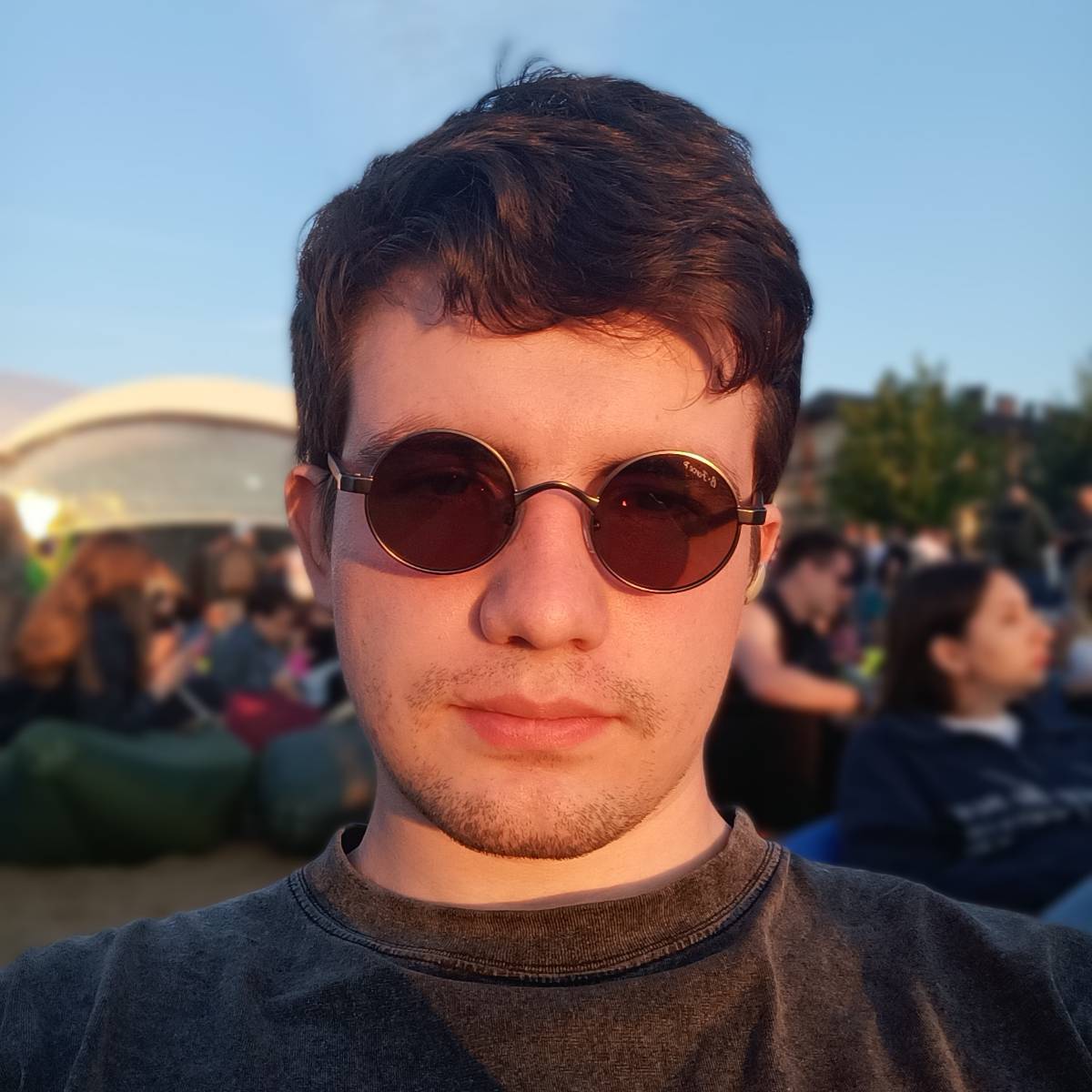 Aleksandr Bolotov | Сетка — социальная сеть от hh.ru