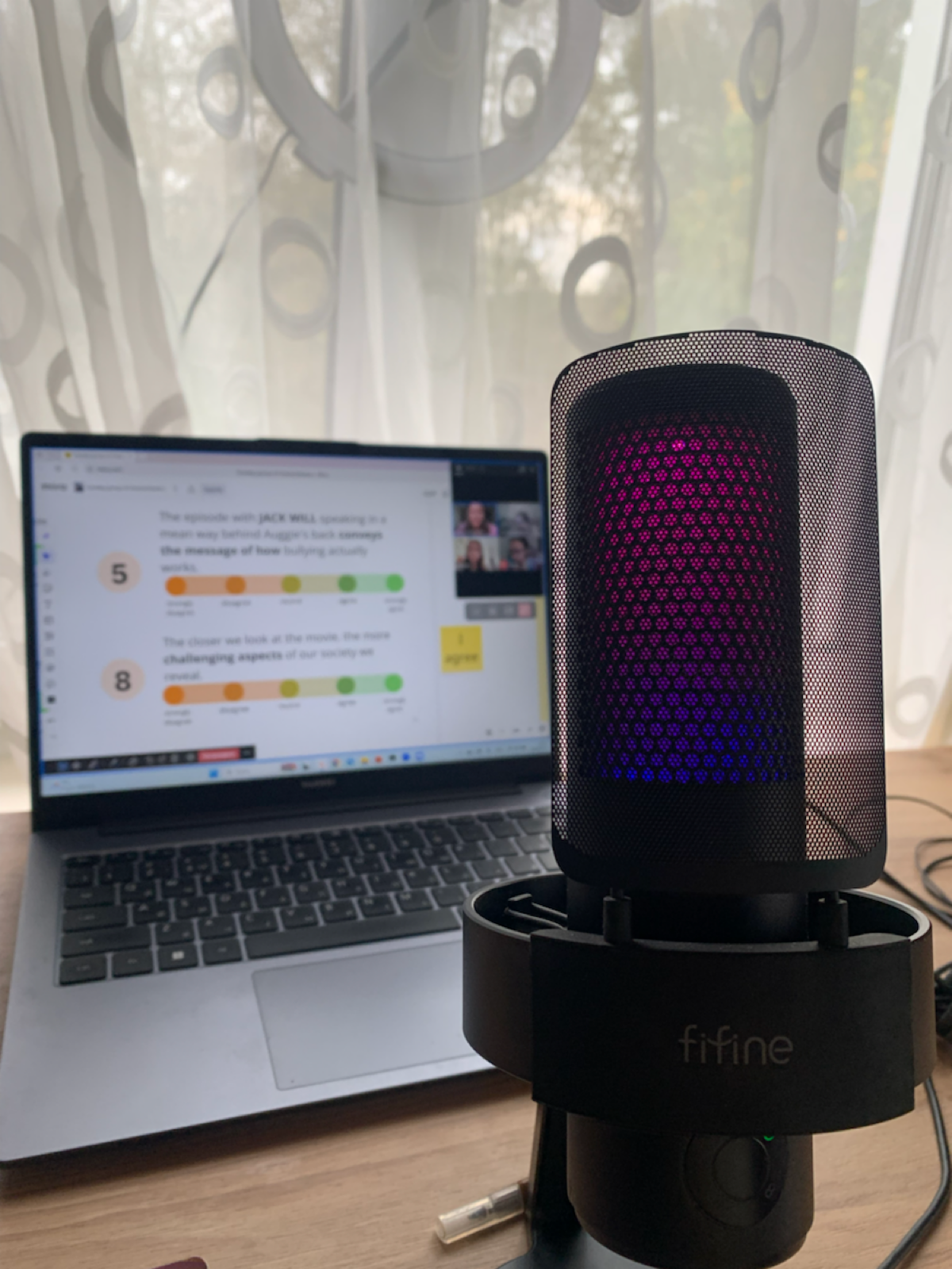 Где лучшие девчонки? У нас в Клубе | Сетка — социальная сеть от hh.ru