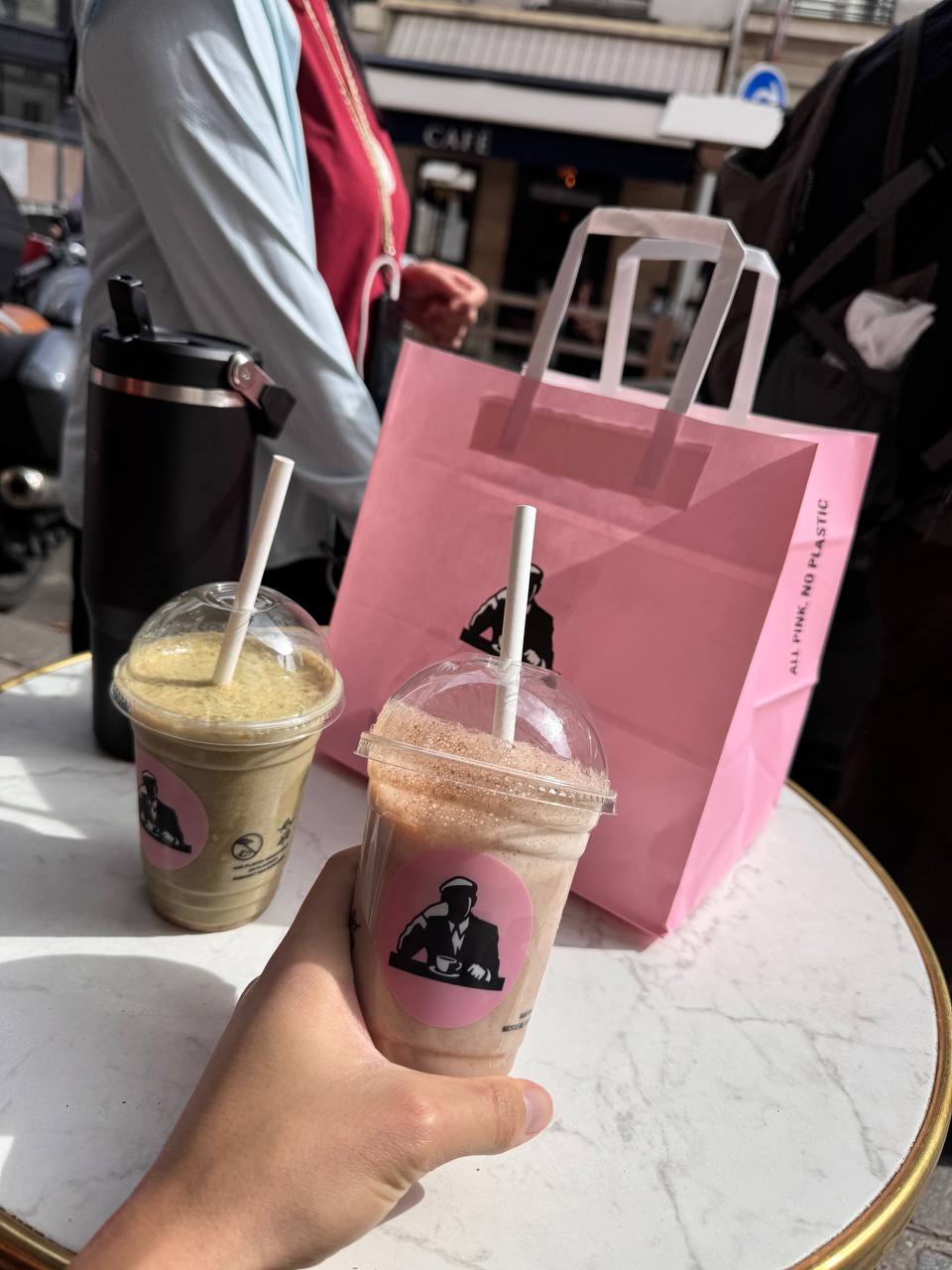 в Париже вдохновился картинами ВанГога и классными проектами:
Joe and the Juice
Коллагеновая вода
Бутик LeLaBo
Печать фото в формате газеты | Сетка — социальная сеть от hh.ru