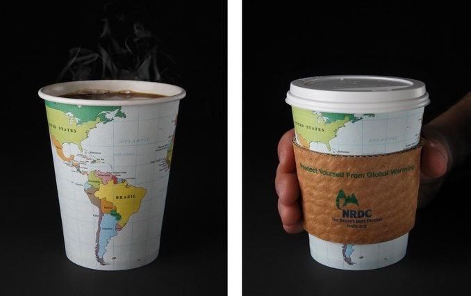🌏Защите себя от глобального потепления.
Экологическая социальная реклама, наглядно демонстрирующая важность заботы о природе.
Рекламная кампания NRDC под названием «Global Warming-Hot Cup & Sleeve» | Сетка — социальная сеть от hh.ru
