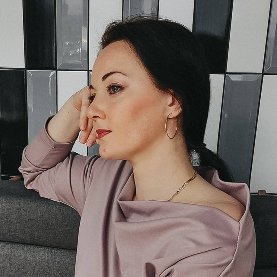 Юлия Шутова