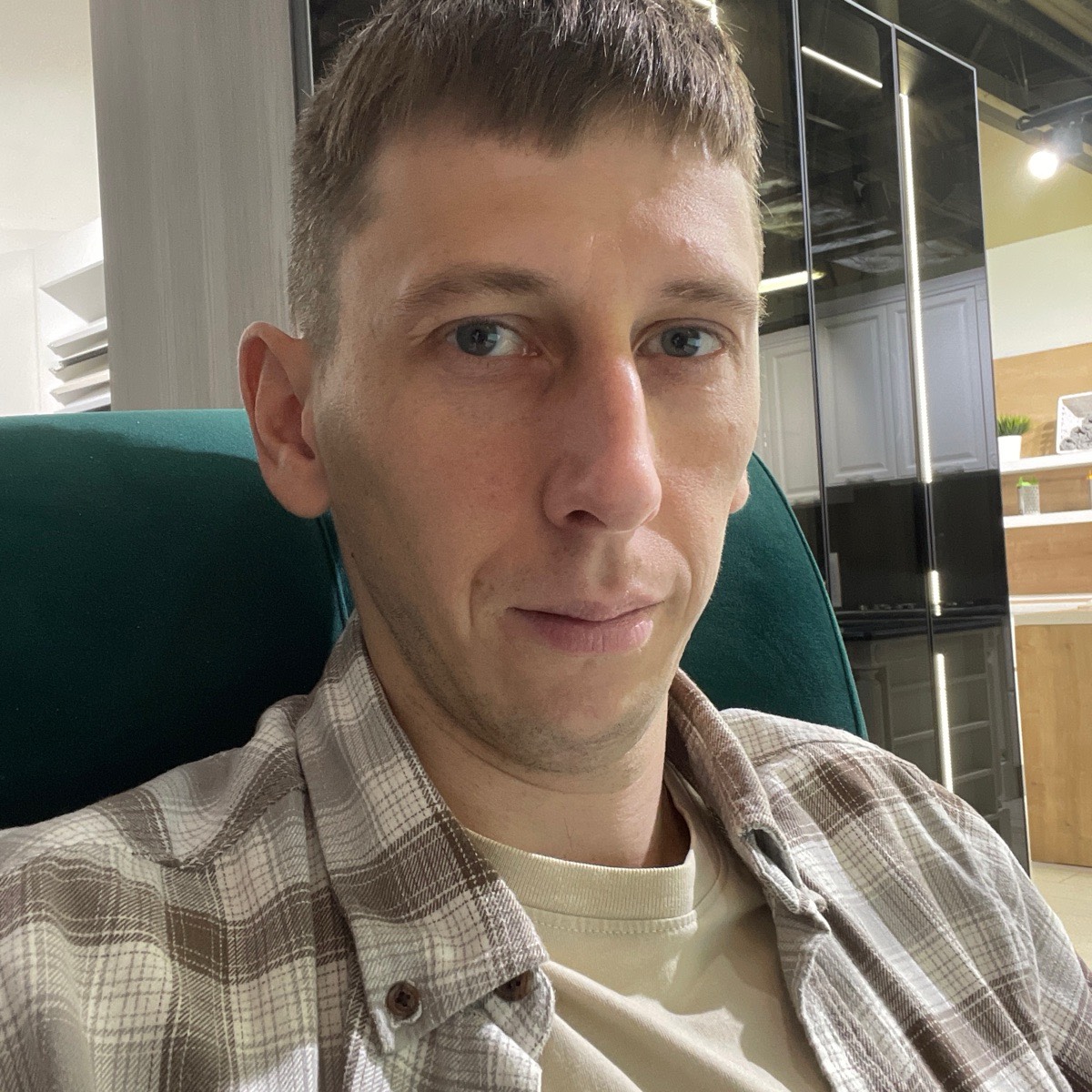 Андрей Антонов