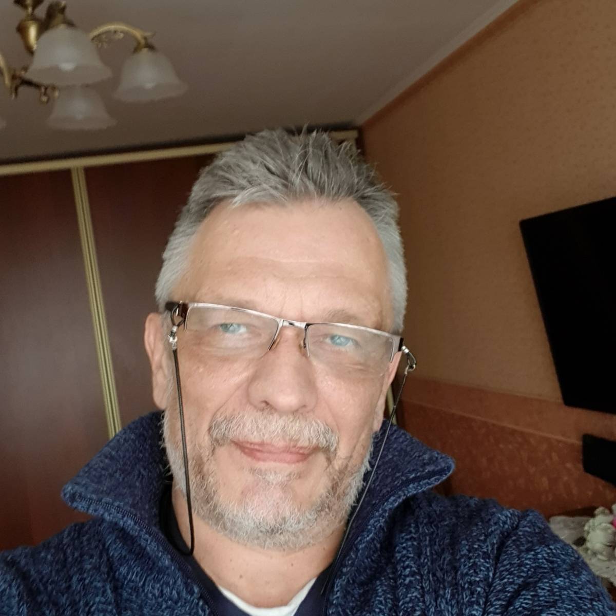 Юрий Райков