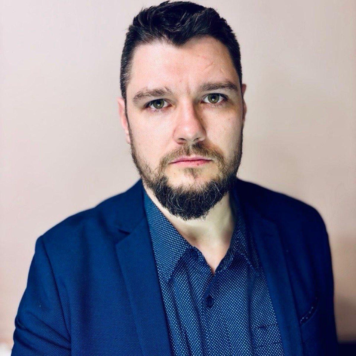 Денис Кинчаров