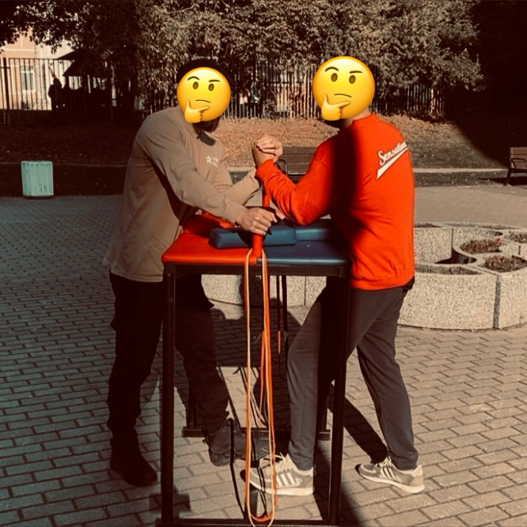 Это мы вчера на 10-х сборах. Сегодня дома уже чилим. ⁣⁣⠀
⁣⁣⠀
Ты это, там записывайся тоже, если что. | Сетка — социальная сеть от hh.ru