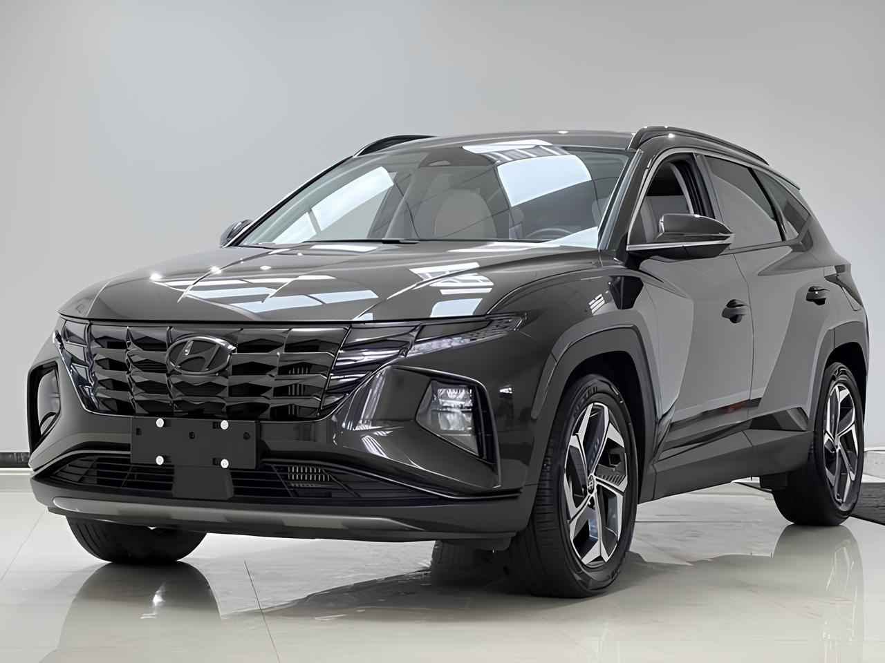 🚘 Hyundai Tucson L
Свежий кросс, который не просто радует глаз, но и кошелёк
✅ 2021 март
✅ 30665 км
✅ Бензин 1.5 л (200 л.с | Сетка — социальная сеть от hh.ru