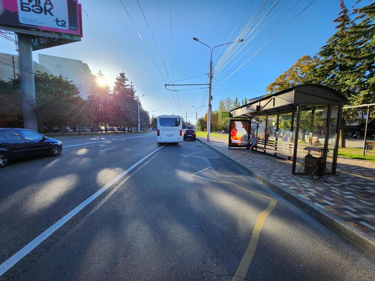В Ставрополе появились «умные» остановки
В городе начали устанавливать современные павильоны с тревожными кнопками «112», USB-разъёмами для зарядки, экранами и камерами наблюдения | Сетка — социальная сеть от hh.ru