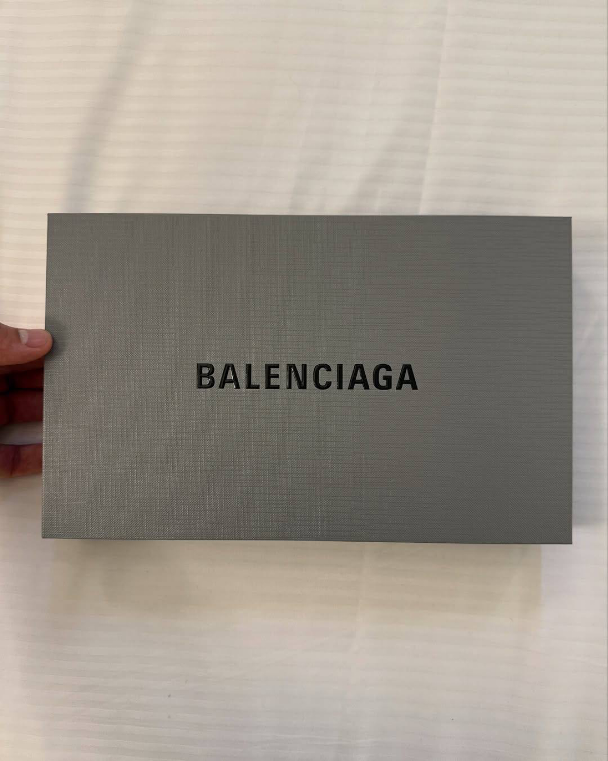 Тайное приглашение от Balenciaga 🥷🏼 | Сетка — социальная сеть от hh.ru