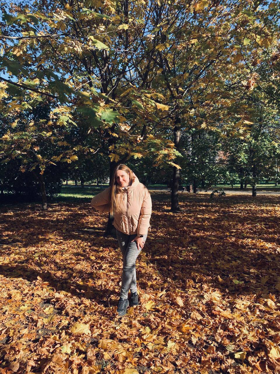 С добрым утром🍂✨
Всем хорошего дня и отличного настроения! | Сетка — социальная сеть от hh.ru