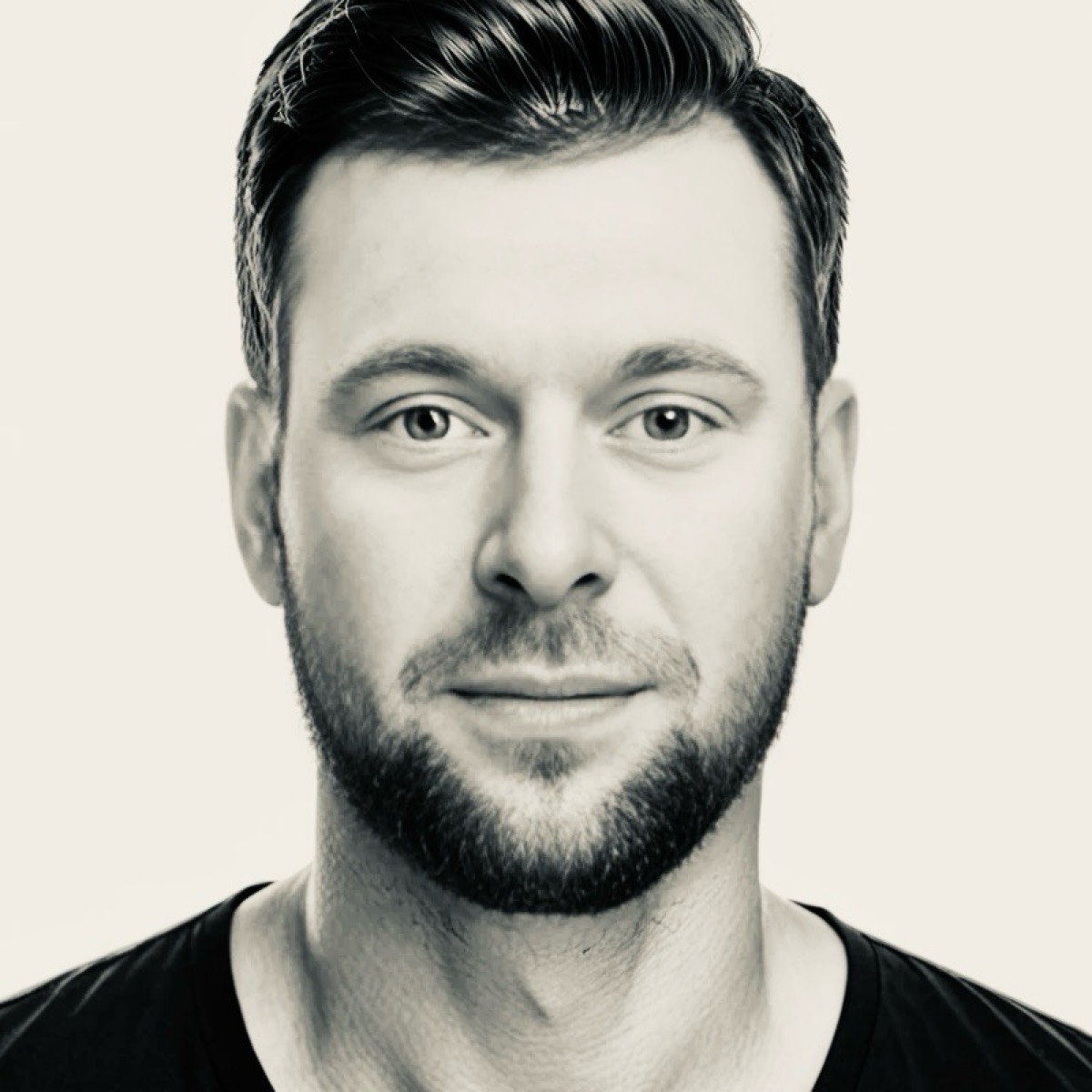 Роман Амелин