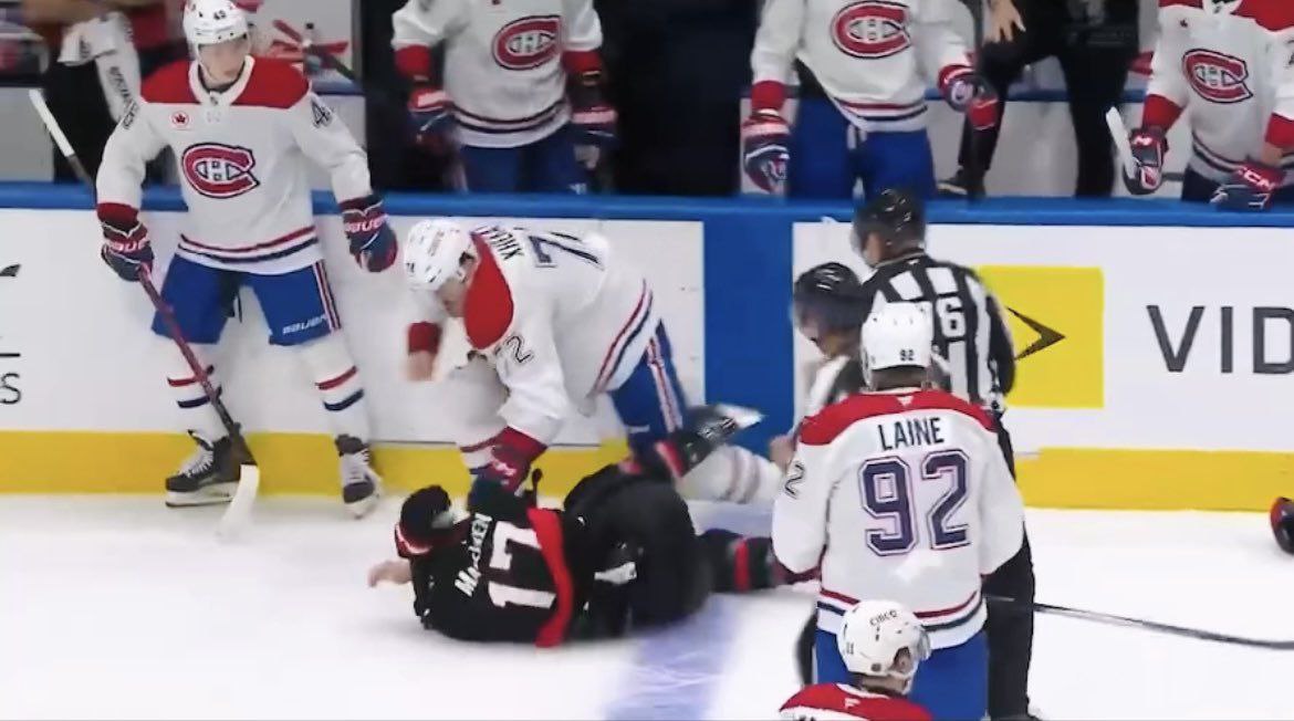 📢#NEWS & #RUMORS
🍁 После недавней игры с 🏒, где игрокам «Сенаторс» напихали в каждой драке, решено усилить кулачную позицию.
Зак Макэвен обменян в 👹 на Куртиса Макдэрмида | Сетка — социальная сеть от hh.ru