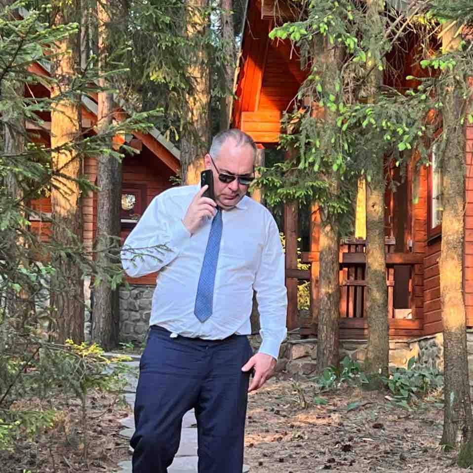 Олег Анисимов