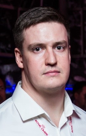 Максим Медведев