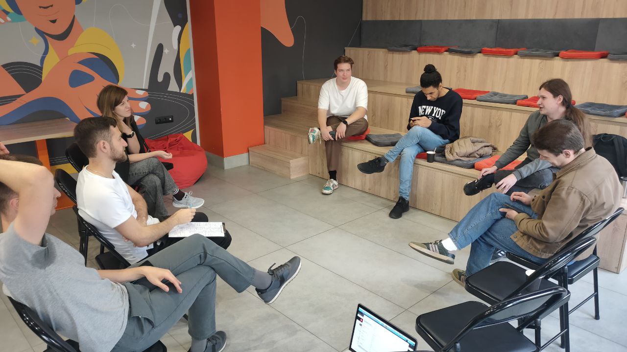 📍Самара
🧑‍🏫В субботу, 4 октября, мы провели встречу фронтенд-разработчиков в Самаре | Сетка — социальная сеть от hh.ru