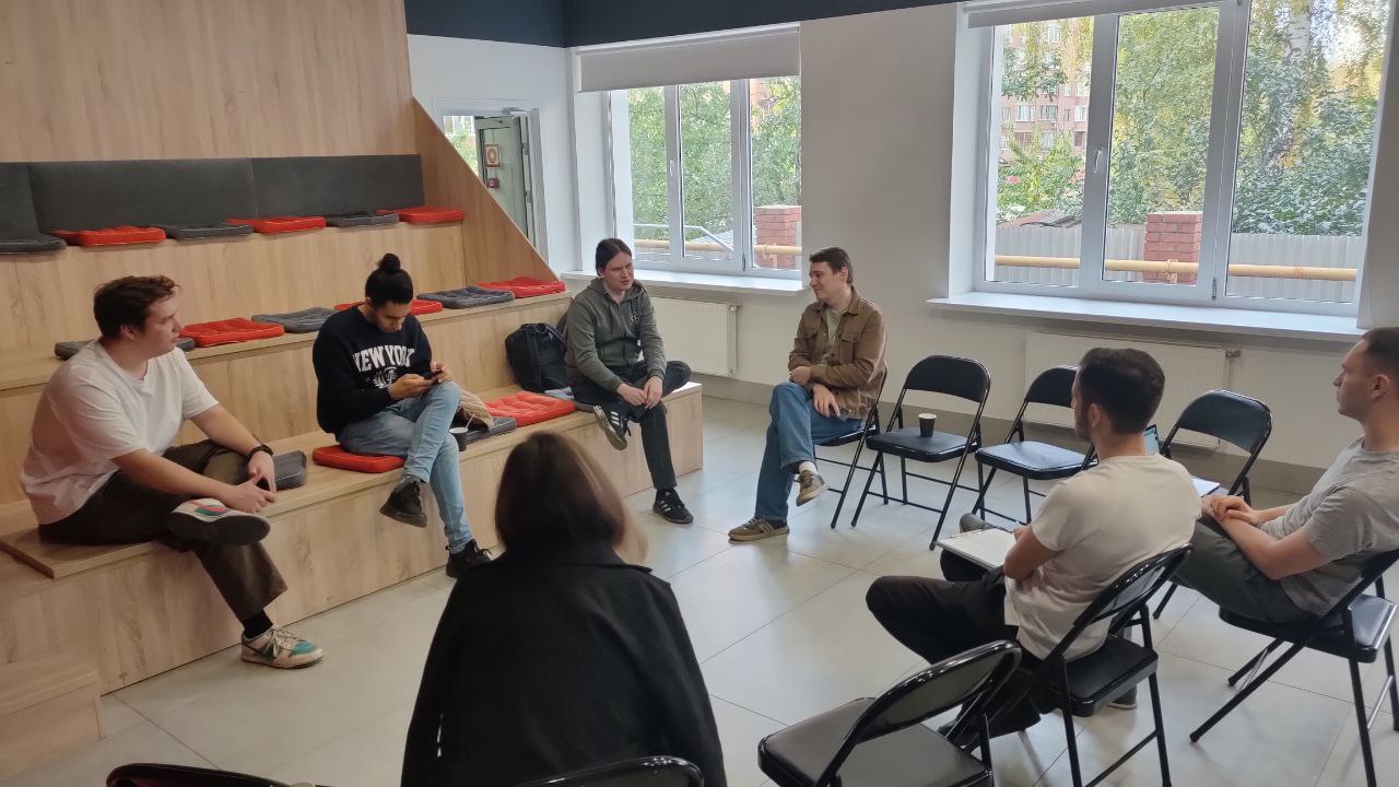 📍Самара
🧑‍🏫В субботу, 4 октября, мы провели встречу фронтенд-разработчиков в Самаре | Сетка — социальная сеть от hh.ru