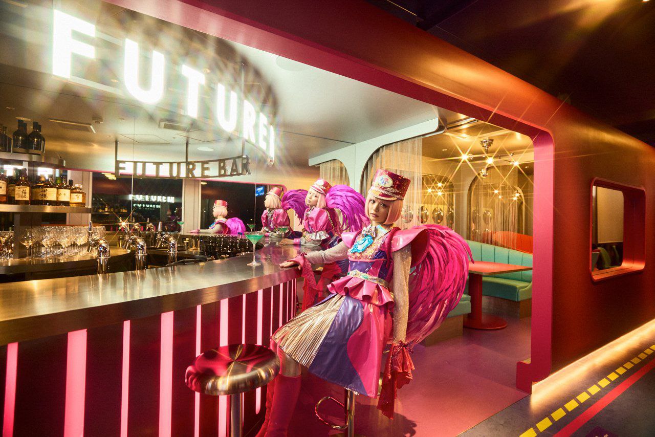 Новый ресторан Future Train Kyoto Diner & Cafe в Киото размещен в переоборудованных вагонах региональноых экспрессов Thunderbird | Сетка — социальная сеть от hh.ru