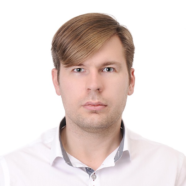 Олег Саяпин