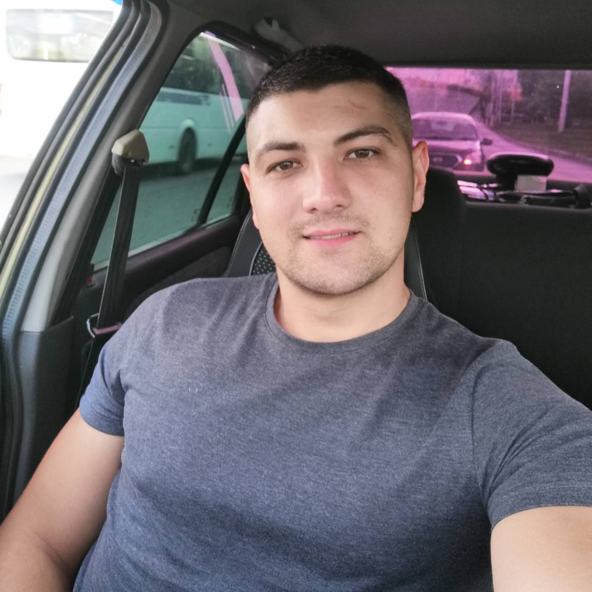 Артур Ахмадов
