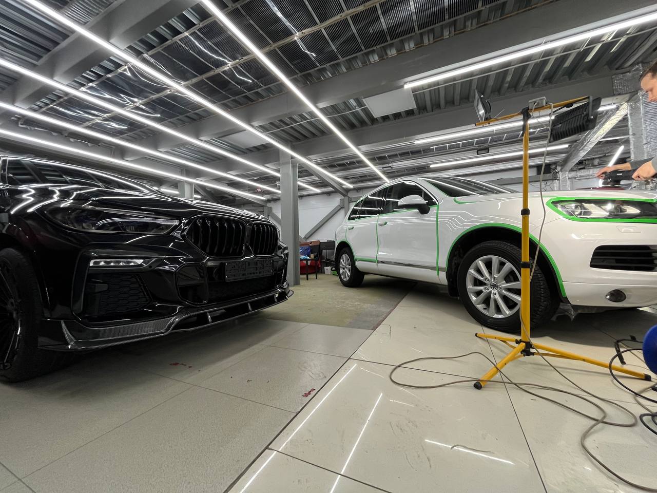 Зачем нужна коррекция плёнки после оклейки автомобиля?
После оклейки автомобиля защитной плёнкой (антигравийной полиуретановой) всегда важно приезжать на коррекцию | Сетка — социальная сеть от hh.ru